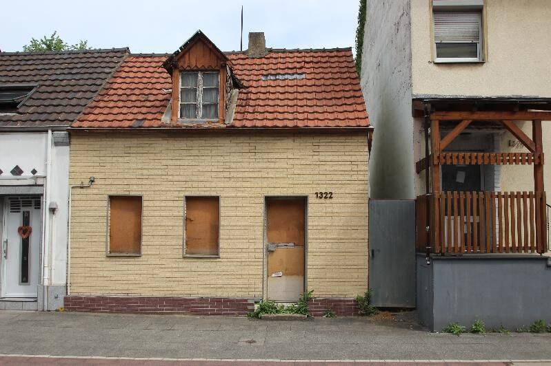 Projektentwickler Investoren ausgepasst! Baugrundstück 287 m² in Köln-Weiden mit einem alten Haus, 50859 Köln (Lindenthal Lövenich Weiden Widdersdorf)