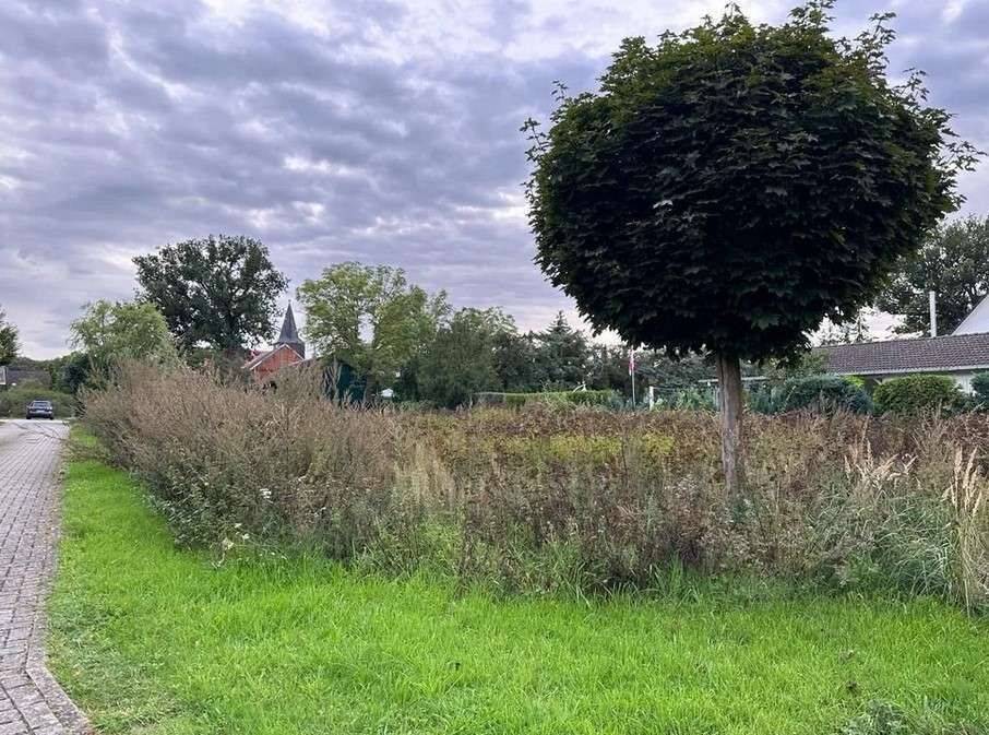 Schöne Baulücke in Jeeben (Beetzendorf) – 707 m² Baugrundstück- voll erschlossen, 38489 Beetzendorf