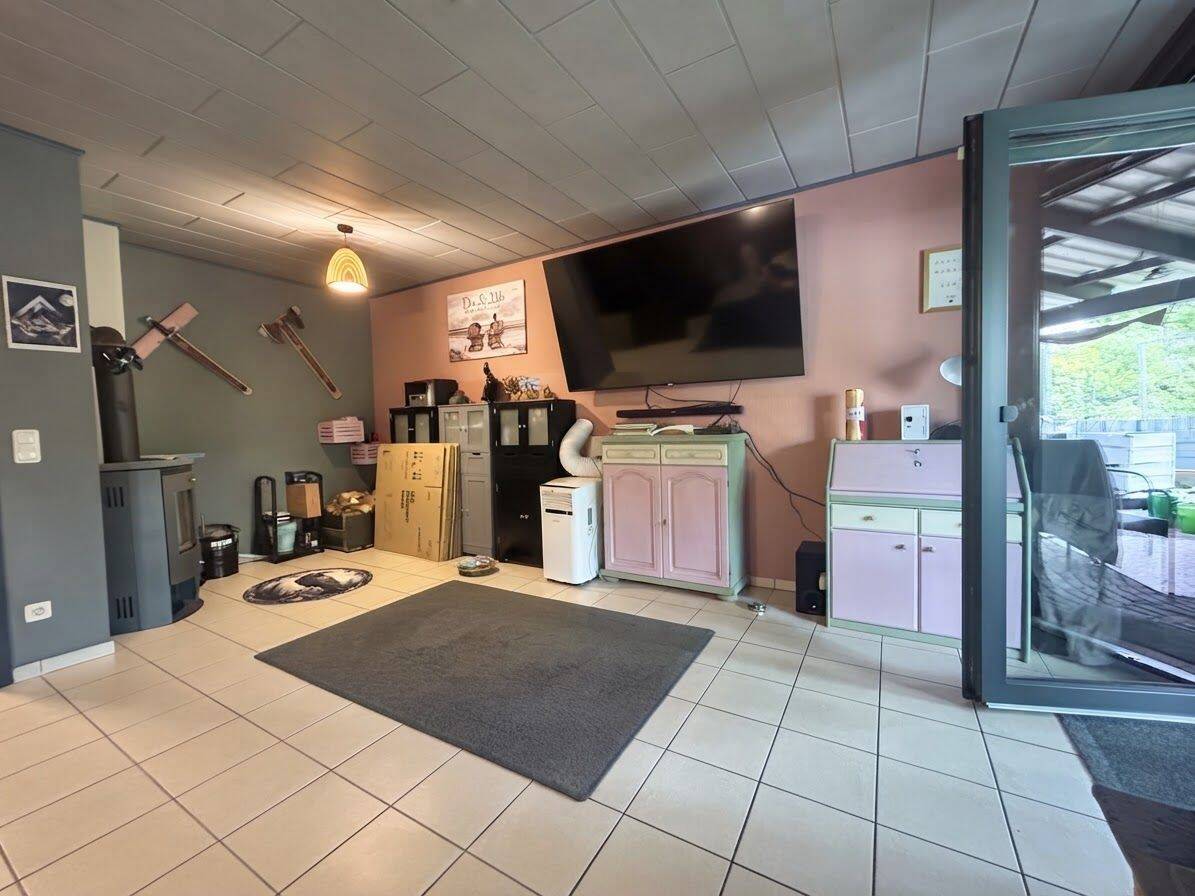 Wohlfühlhaus in Voerde mit Garten, Garage und nachhaltiger Energielösung, 46562 Voerde (Niederrhein)