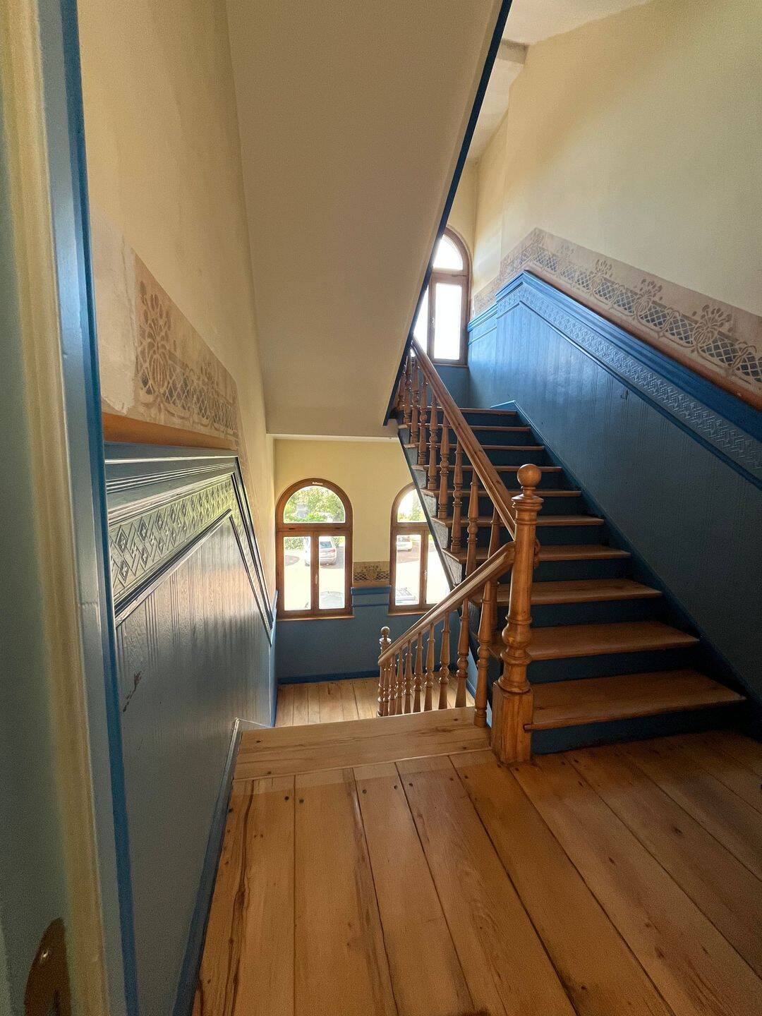 Charmanter Altbauwohn(t)raum 2 Zi., Wohnküche, Balkon in Gründerzeitvilla, histor. Kachelofen, Einbauküche, 99084 Erfurt (Altstadt Brühlervorstadt Löbervorstadt)