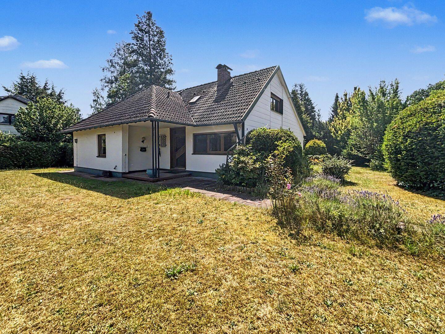 Charmantes Einfamilienhaus mit großem Garten und viel Potenzial in ruhiger Lage von Schwarzenbruck, 90592 Schwarzenbruck