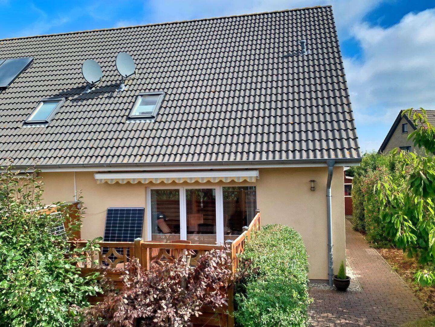 Moderne Doppelhaushälfte mit Energieeffizienz und Ostseefernblick!, 23774 Heiligenhafen