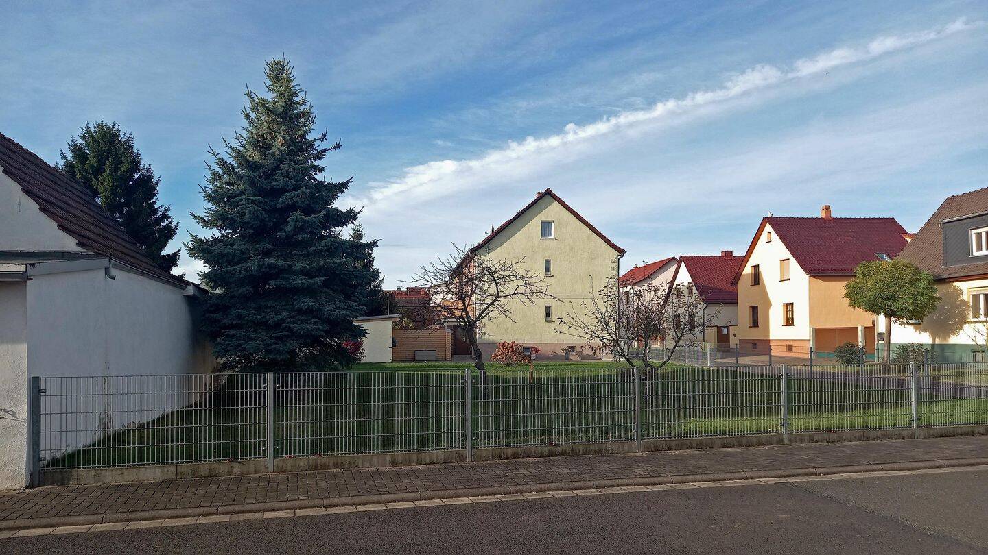 Reserviert. Gut bebaubares Grundstück zwischen Erfurt, Gotha und Arnstadt: Nesse-Apfelstädt-Gemeinde, 99192 Nesse-Apfelstädt