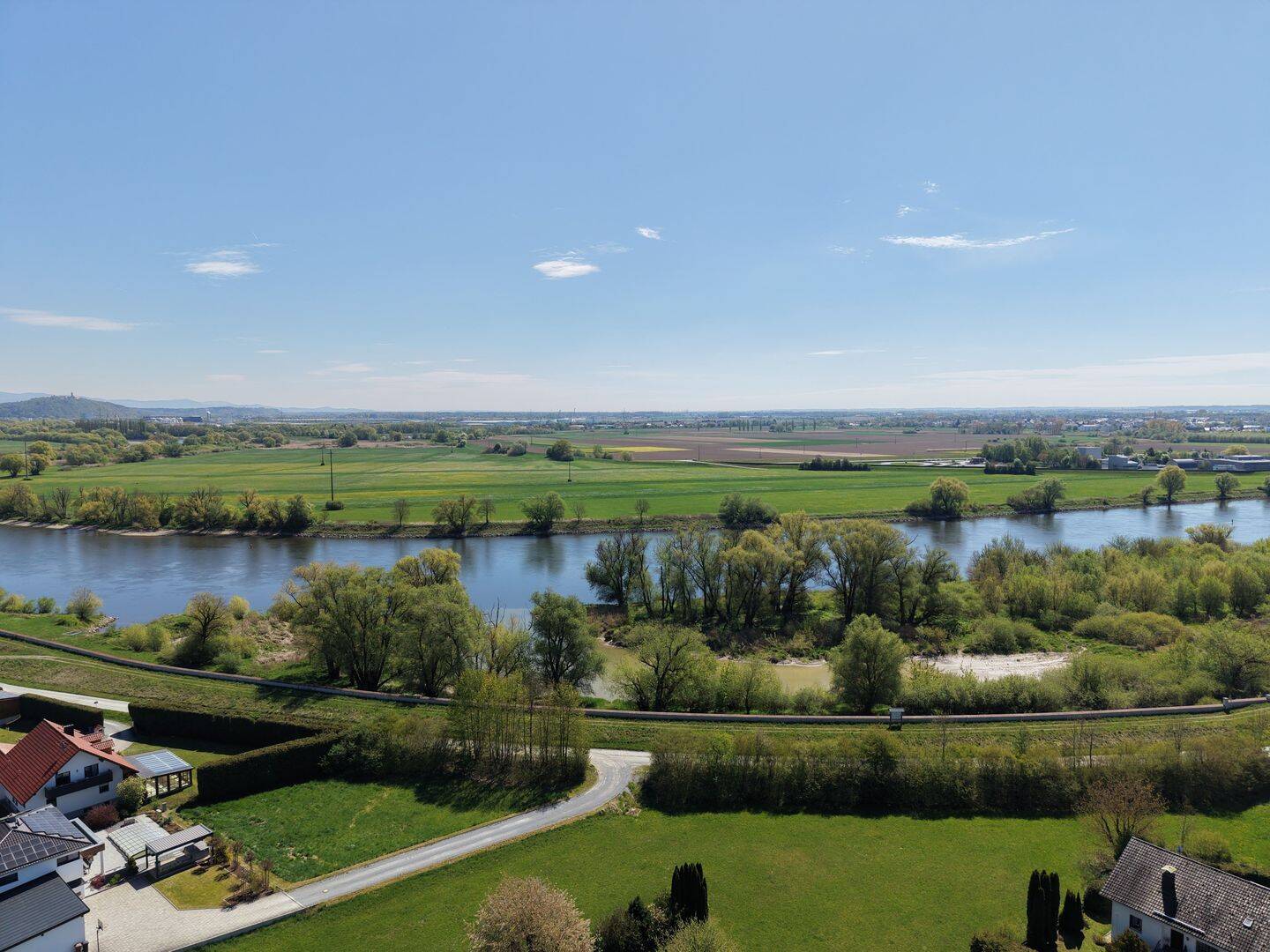 Baugrundstück (253 m²) bei Parkstetten: Mit Bauvorbescheid für EFH (ca. 100 m²) und Garage!, 94365 Parkstetten