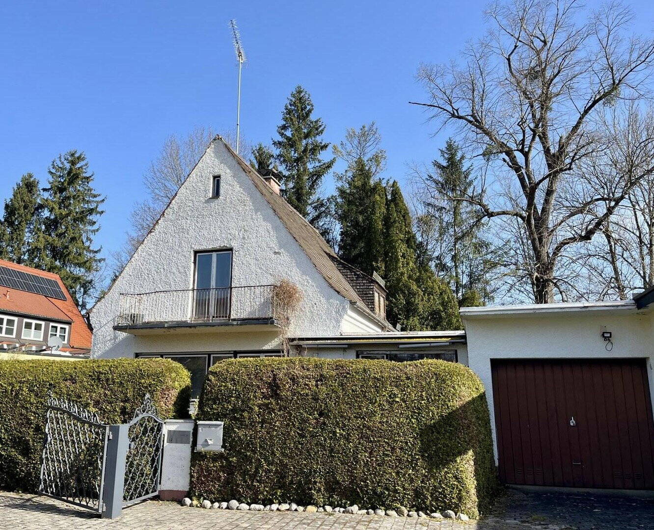 Wunderschönes Grundstück mit Seltenheitswert in Stockdorfer Bestlage, 82131 Gauting