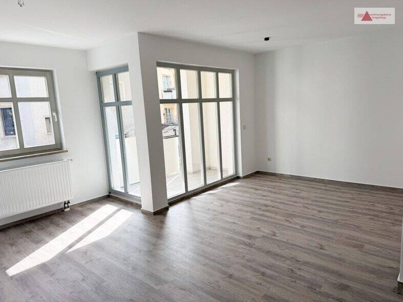 Erstbezug nach Sanierung: 2-Raum-Wohnung im Stadtzentrum von Annaberg-Buchholz mit Balkon!, 9456 Annaberg-Buchholz