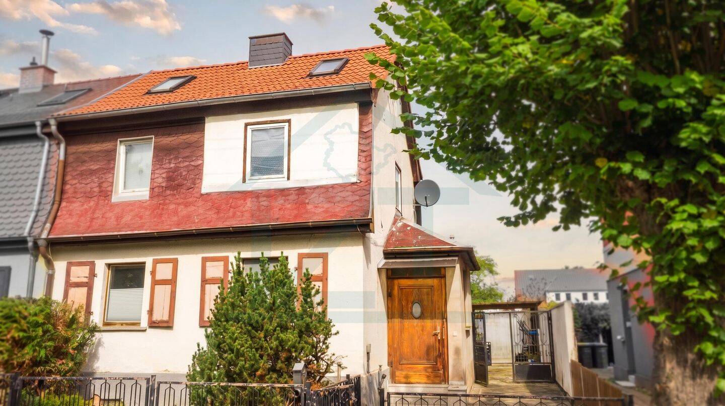 Sanierungsbedürftige Doppelhaushälfte in ruhiger Lage von Camburg, 7774 Dornburg-Camburg