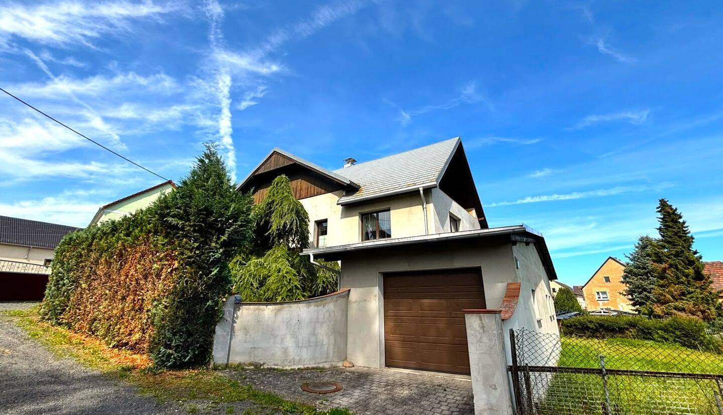 Familientraum im Muldental: Großes Einfamilienhaus mit Balkon & Garten, 4668 Grimma