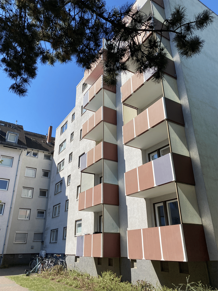 modernisierte 1-Zimmer-Wohnung mit Balkon in Burg, 30419 Hannover