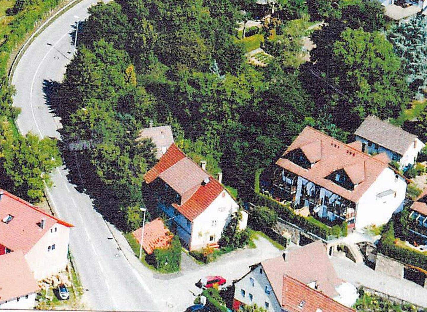 Bauplatz mit zwei großen Gewölbekellern, 74392 Freudental