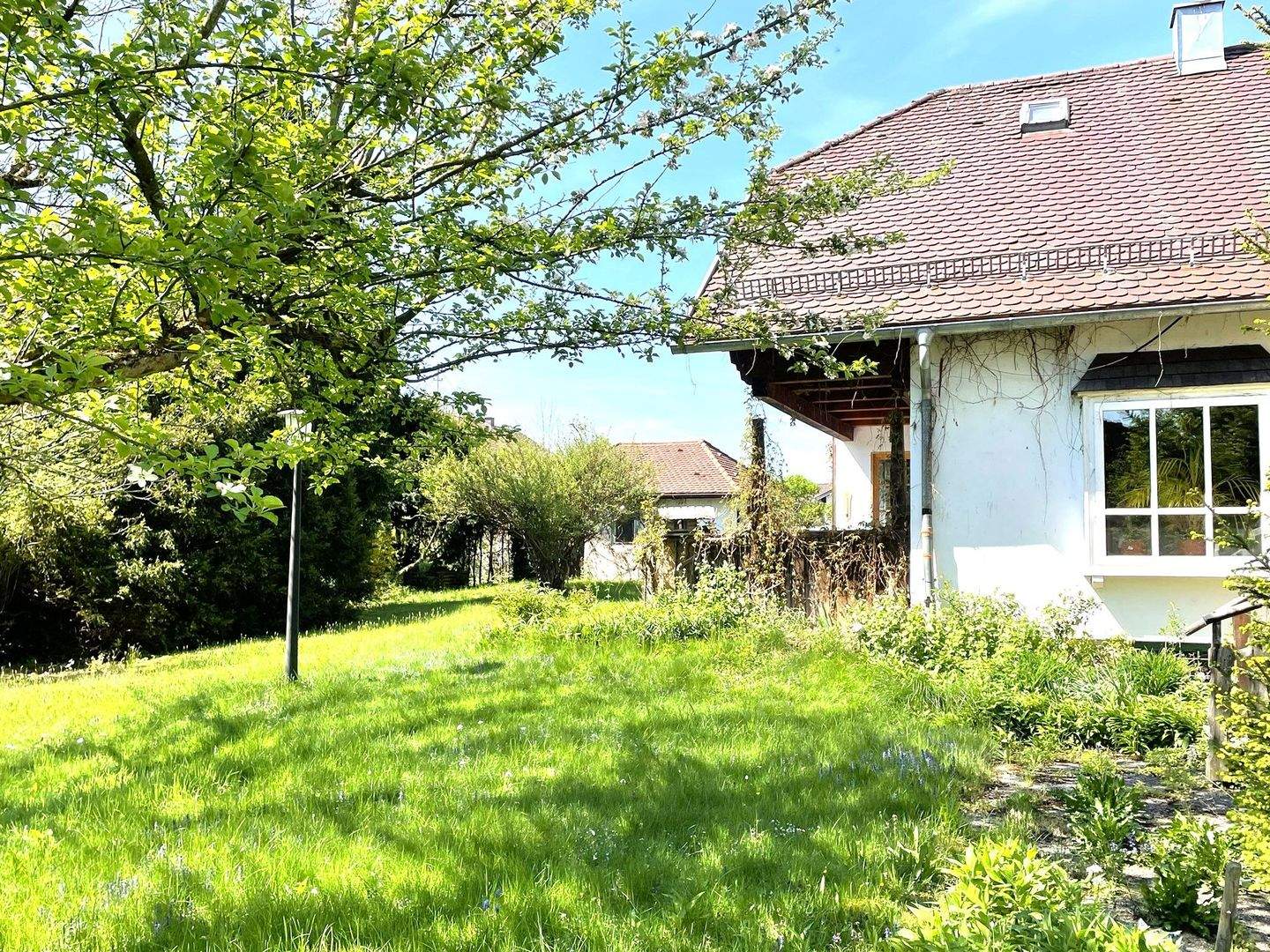 Baugrundstück mit Altbestand in guter Lage, 83125 Eggstätt