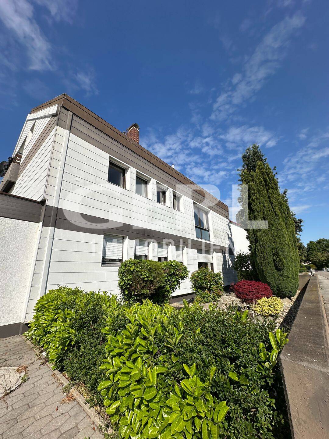Familiengeeignet – Renovierte 4-Zimmer-Wohnung mit Balkon in Straubing-Süd, 94315 Straubing