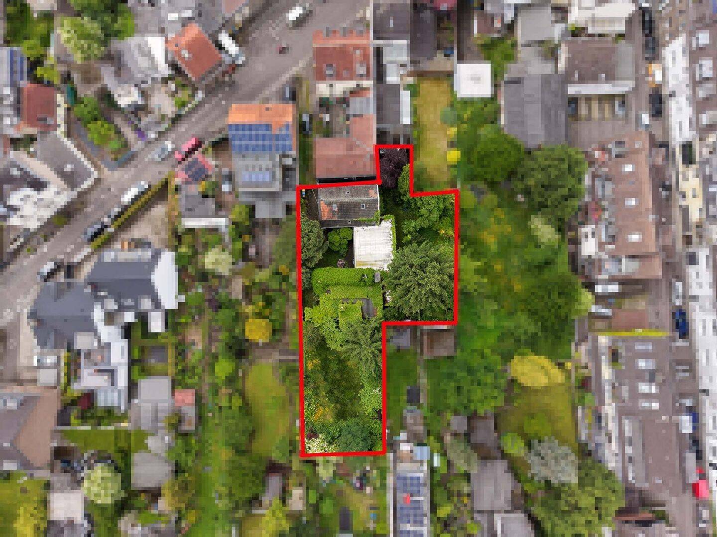Entwicklungspotenzial in Rheinnähe!, 50735 Köln (Nippes Niehl Riehl Weidenpesch)