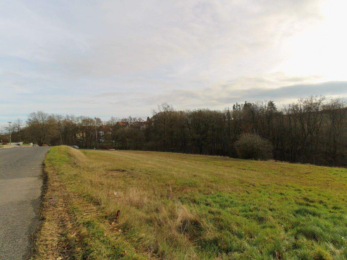 Großzügiges Hanggrundstück in Schenklengsfeld-Erdmannrode, 36277 Schenklengsfeld