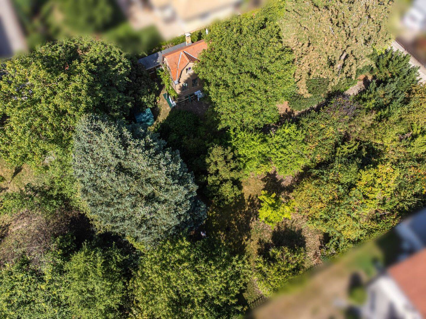 Großzügiges Baugrundstück mit Entwicklungspotenzial in gewachsener Wohnsiedlung, 4207 Leipzig (Großzschocher Grünau-Siedlung Kleinzschocher Lausen-Grünau)