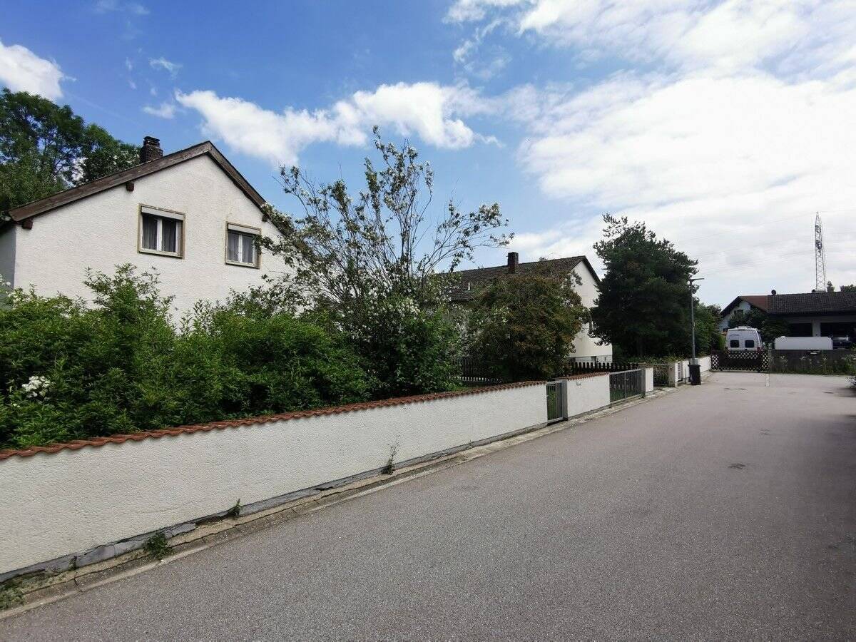 Stadt Plattling: 2.000 m2 ebenes Bauträgergrundstück in Anliegerstr.- nur ca. 300 m vom Stadtplatz!, 94447 Plattling