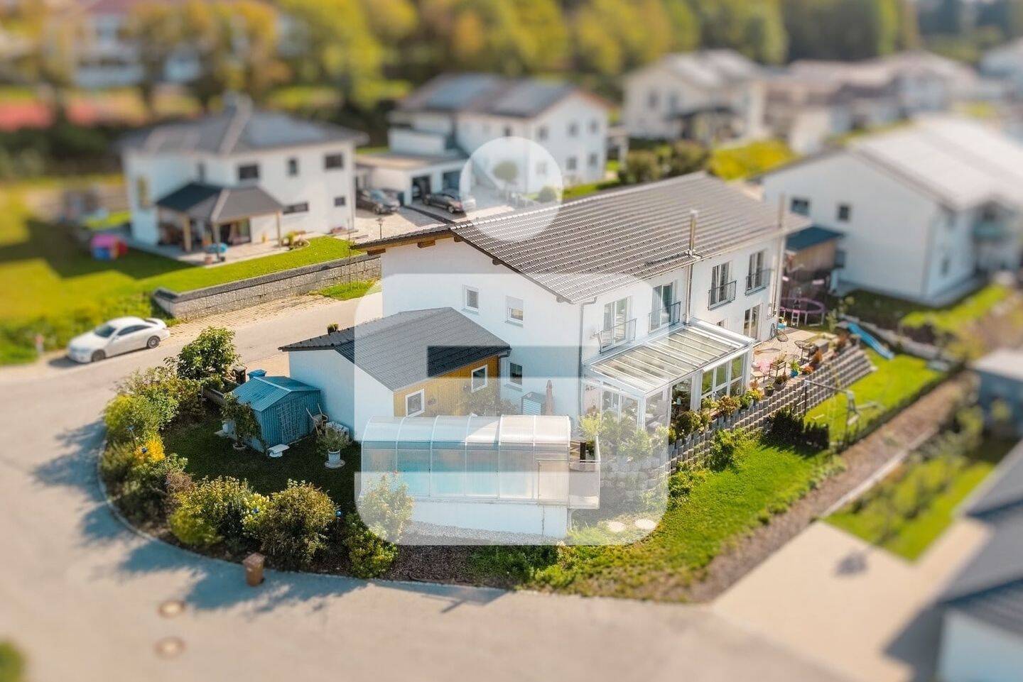Attraktive Doppelhaushälfte mit Pool & Wintergarten in Jägerwirth zur Miete!, 94081 Fürstenzell