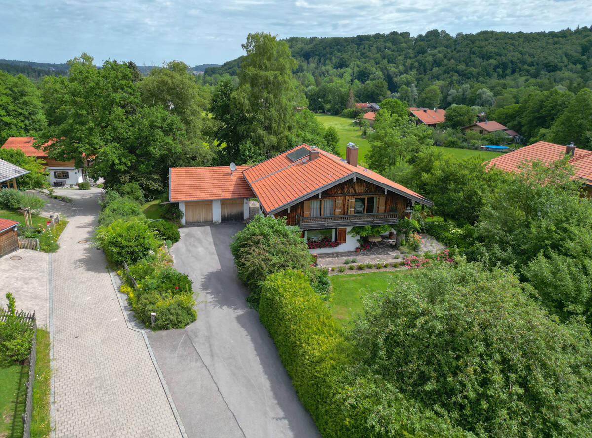 Weyarn-Naring  Baugrundstück für 4  Landhausvillen-Hälften – 5 Minuten zur A8  – Ideal für Pendler, 83629 Weyarn