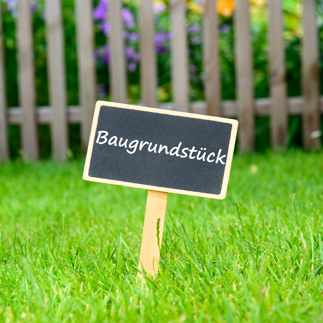 Sonniges Südhang-Baugrundstück am Ende einer ruhigen Stichstraße, 84416 Taufkirchen (Vils)