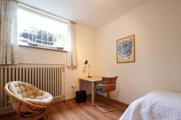 Gästezimmer in Stuttgart-Nord – WOHNEN AUF ZEIT, 70192 Stuttgart (Feuerbach Nord)