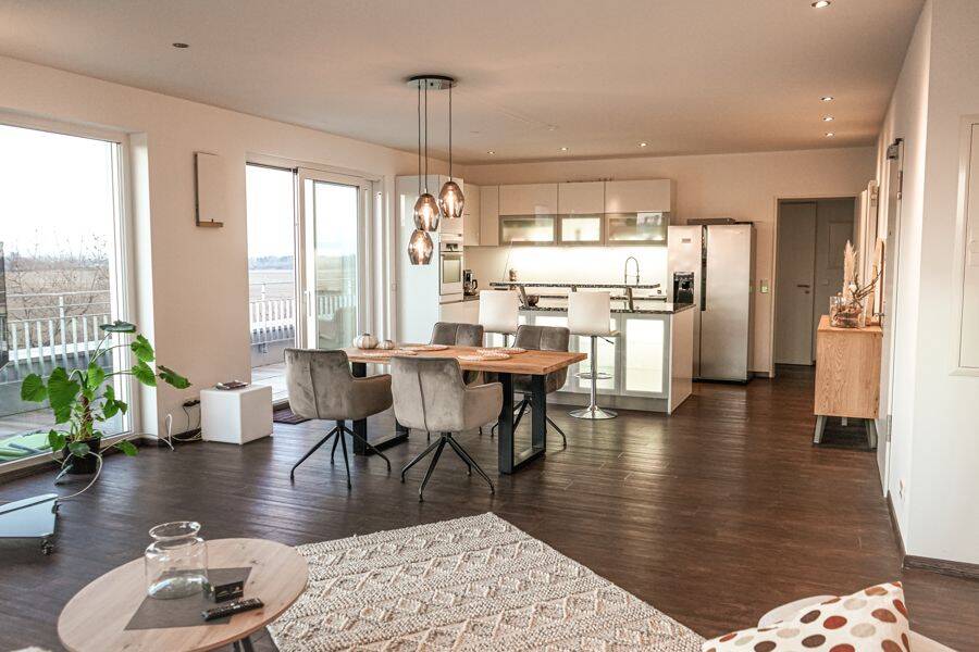 Einzigartiges, teilmöbliertes Penthouse in phantastischer Aussichtslage, 53121 Bonn (Dransdorf Endenich Zentrum)