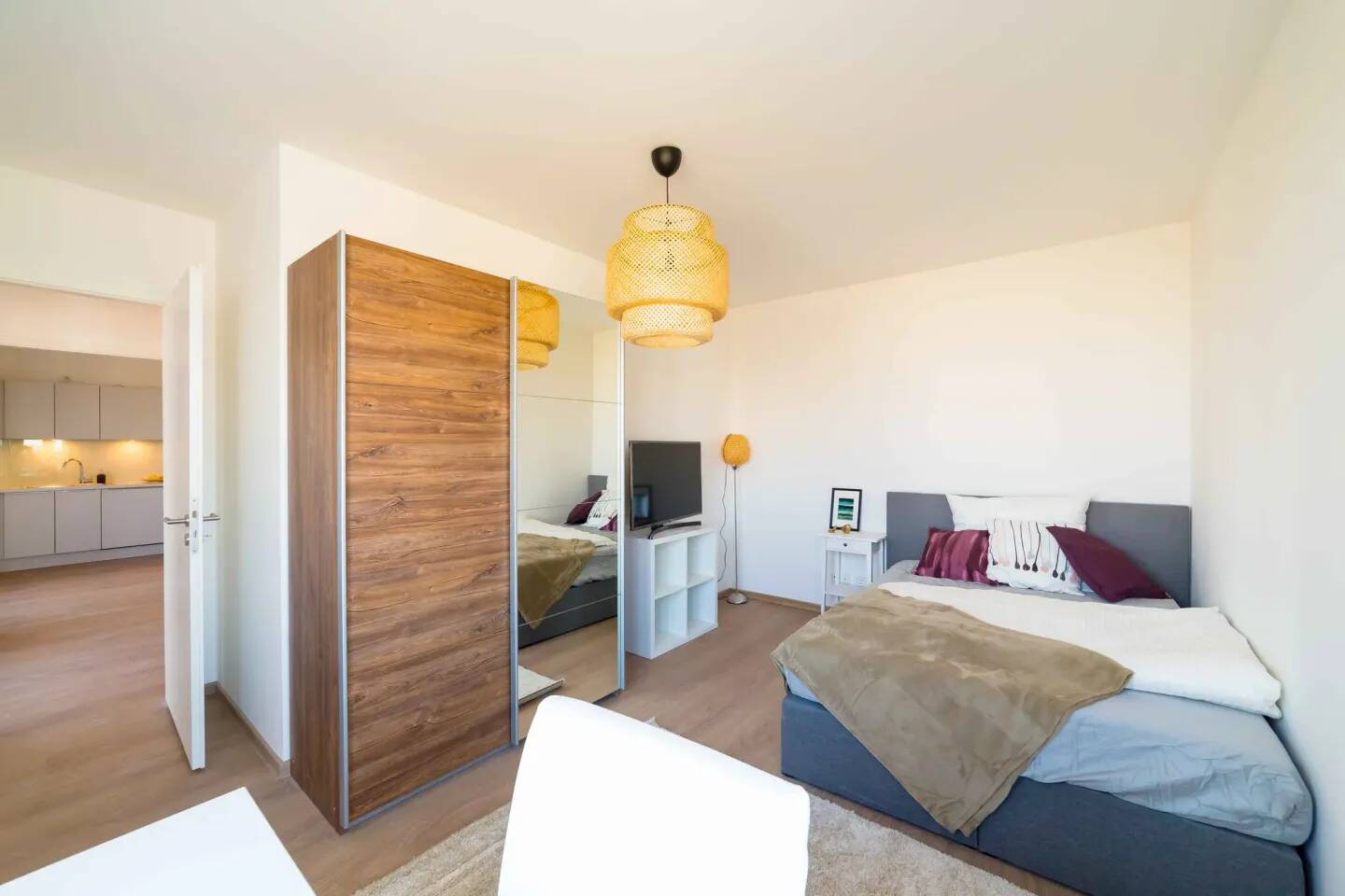 Centrally located WG apartment for students/working professionals, 10557 Berlin (Mitte Hansaviertel Moabit Tiergarten)