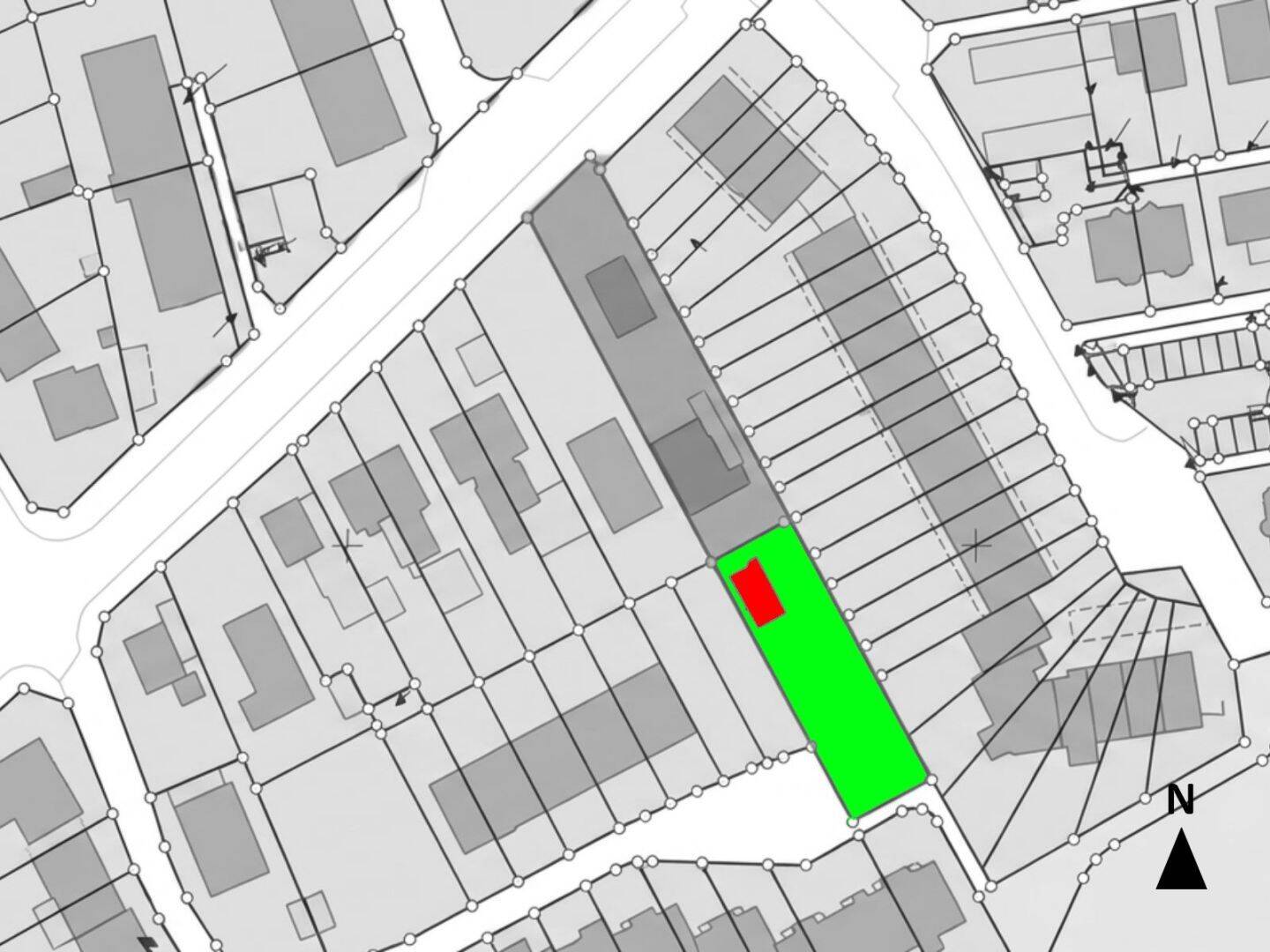 Voll erschlossenes Grundstück mit Altbestand in guter und ruhiger Lage von Hannover – Bothfeld, 30659 Hannover