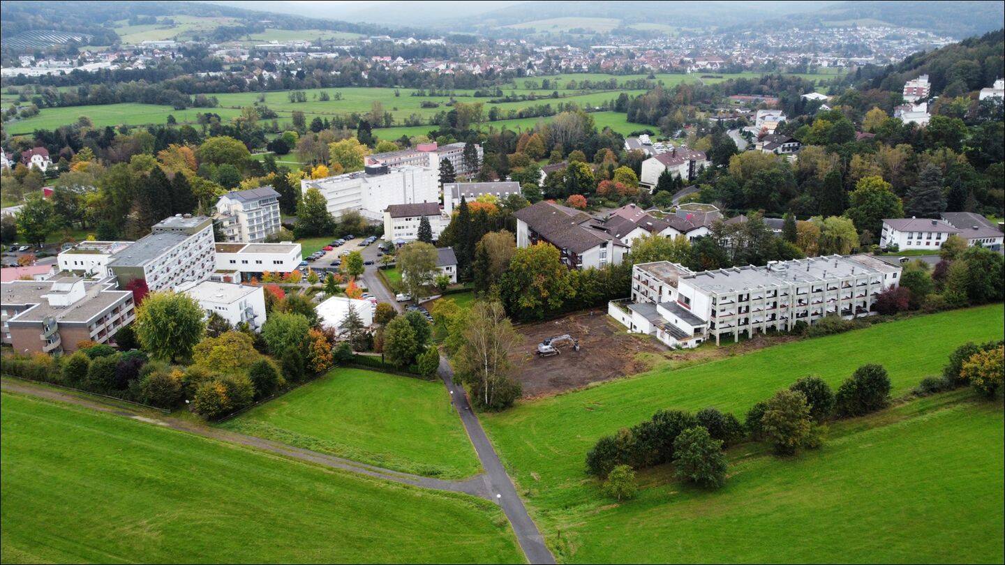 Großes Teil-Abriss Baugrundstück in direkter Nähe zum Kurpark Bad Soden-Salmünster, ein Jahr gesicherte Miete -ideal für Ihre Planungsphase, 63628 Bad Soden-Salmünster