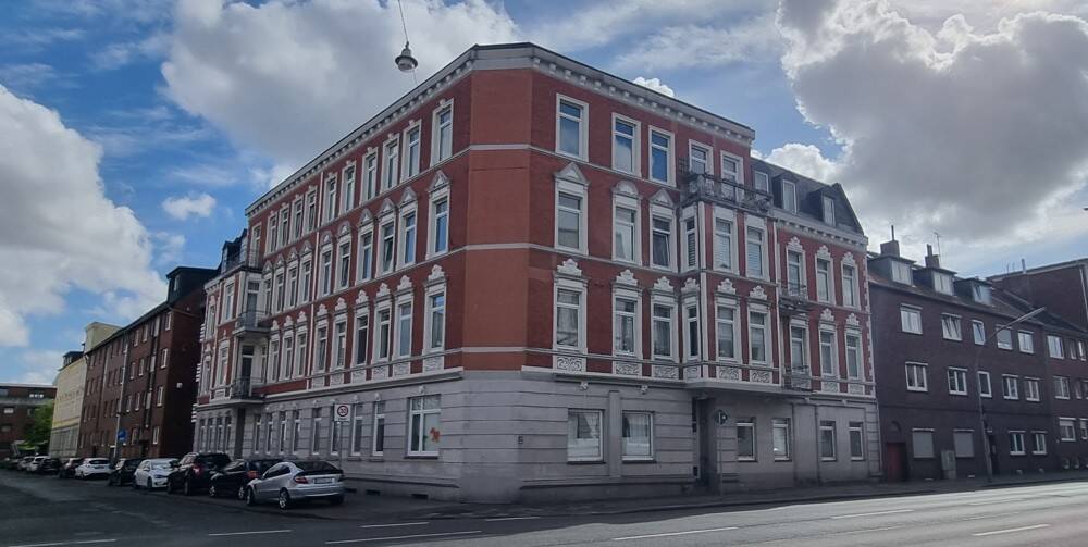 Zwei Wohnungen in einem Mehrparteienhaus – freistehend und vermietet – ca. 7,9 % Rendite möglich, 26382 Wilhelmshaven (Bant Heppens Innenhafen Innenstadt Siebethsburg)