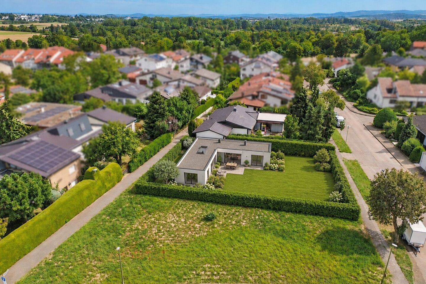Platz zum Bauen: Großzügiges Grundstück in gefragter Top-Lage von Kornwestheim, 70806 Kornwestheim