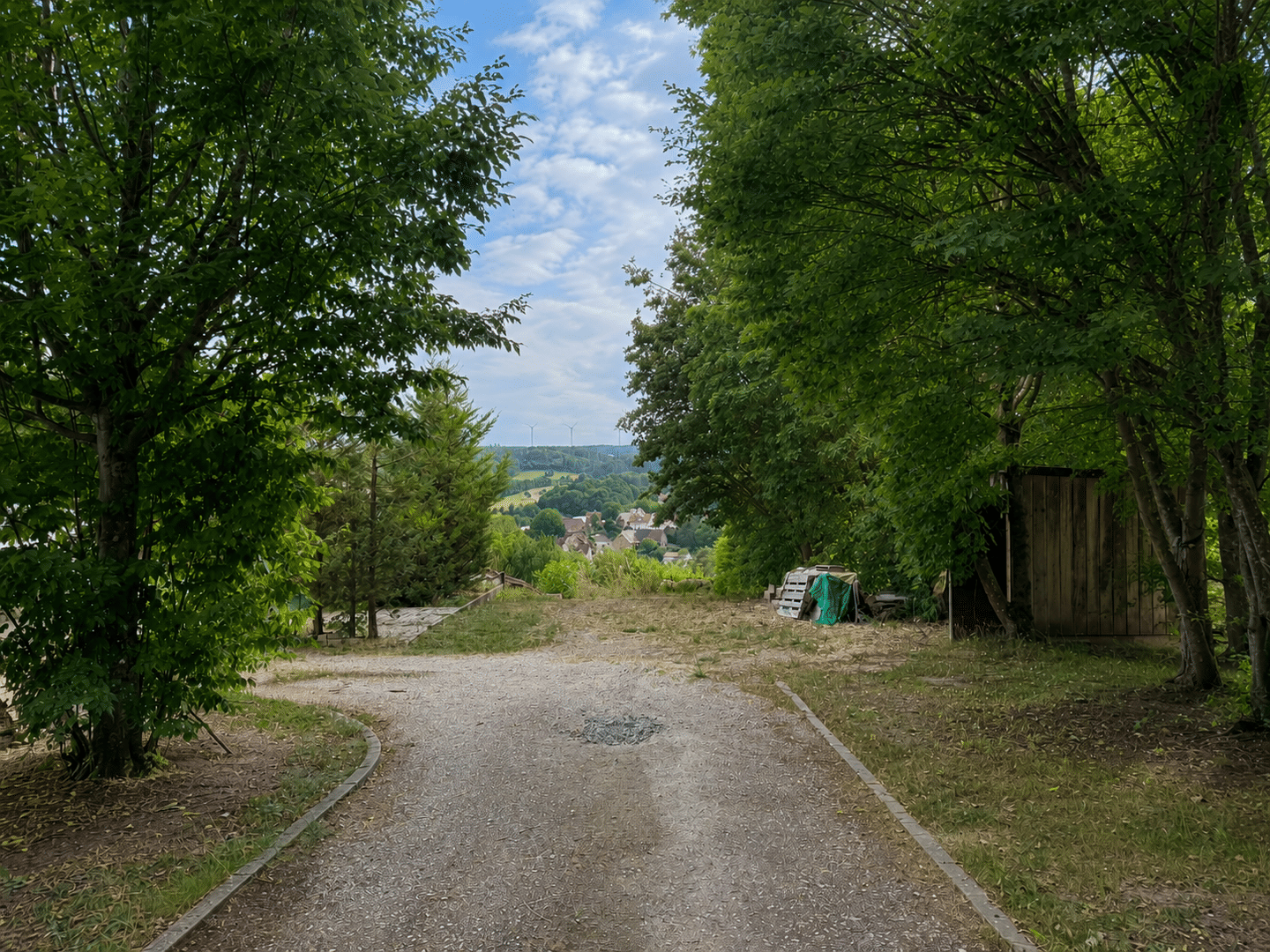Viel Platz. Viel Aussicht. Frei geplant. – Neubau auf ca. 1.350 m² in Rügland, 91622 Rügland