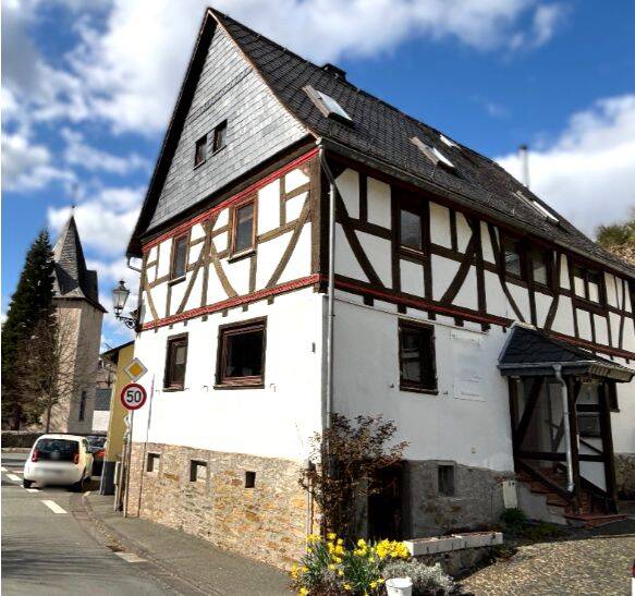 Charmantes Einfamilienhaus in Braunfels Ortsteil Tiefenbach, 35619 Braunfels