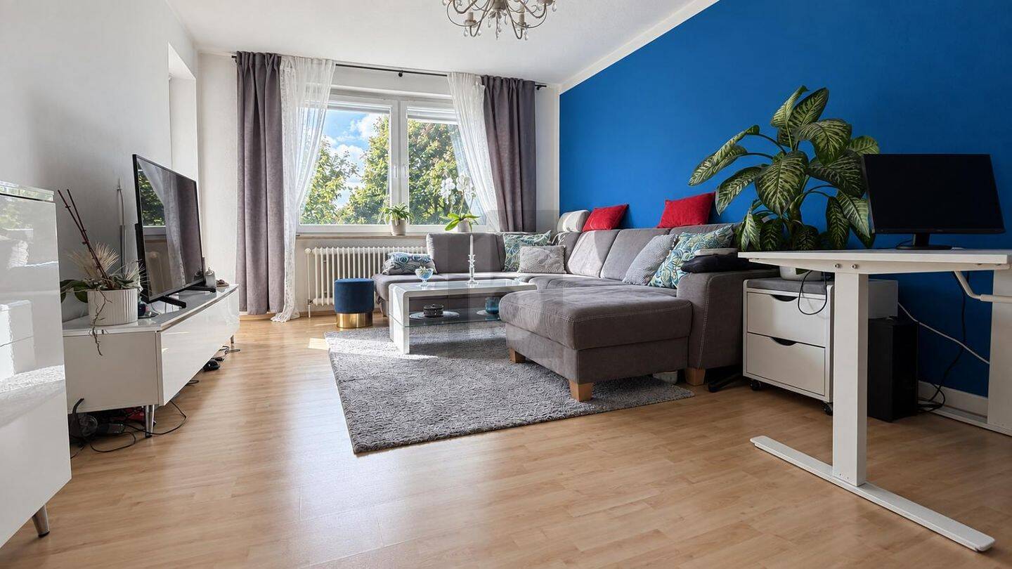 VERMIETET, GEPFLEGT UND SOLIDE INVESTIERT, 24146 Kiel (Elmschenhagen-Süd)