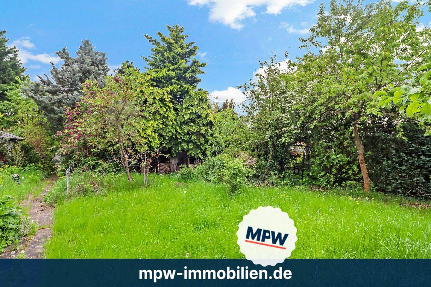 Grundstück in Berlin-Falkenberg ca. 581 m² Fläche: erschaffen Sie ihr Traumhaus im Grünen, 13057 Berlin (Lichtenberg Hohenschönhausen Falkenberg Neu-Hohenschönhausen)