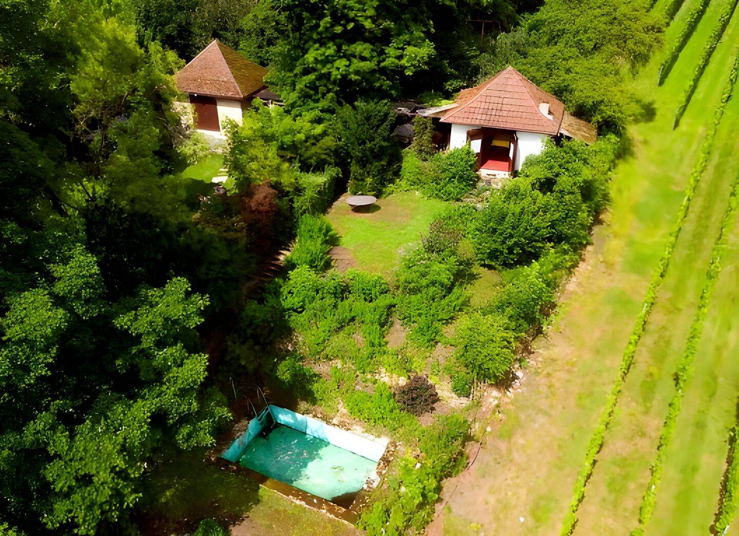 Idyllisches Gartengrundstück am Burgholzhof in Stuttgart – mit 2 Bestandhäuser!, 70376 Stuttgart (Bad Cannstatt Burgholzhof Münster Zuffenhausen)