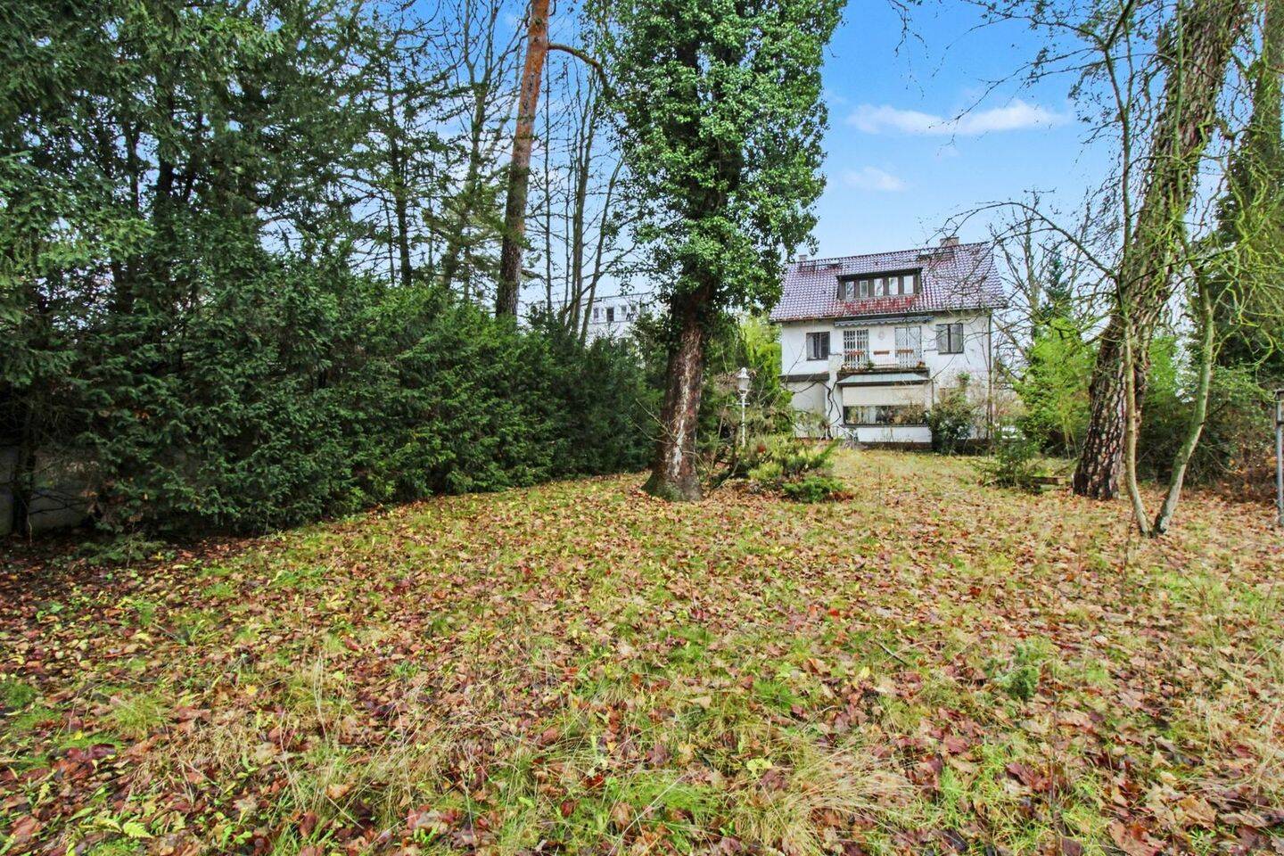 Großes Baugrundstück mit ca. 1107 m² in begehrter Lage von Berlin Steglitz zu verkaufen, 12165 Berlin (Steglitz-Zehlendorf Steglitz)