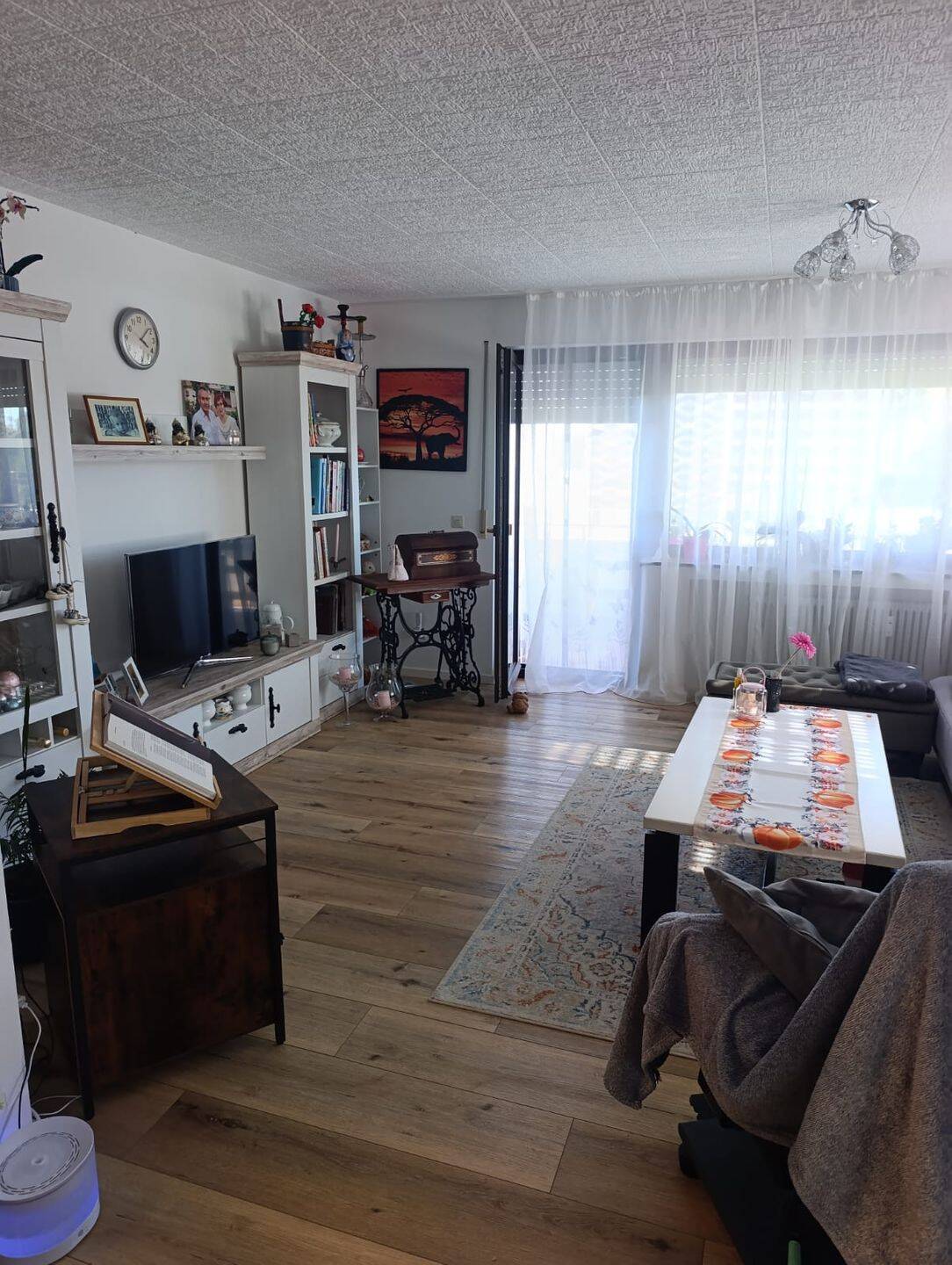 * Helle 3,5-Zimmer-Wohnung – großer Süd-West-Balkon, schöner Fernblick, 88361 Altshausen