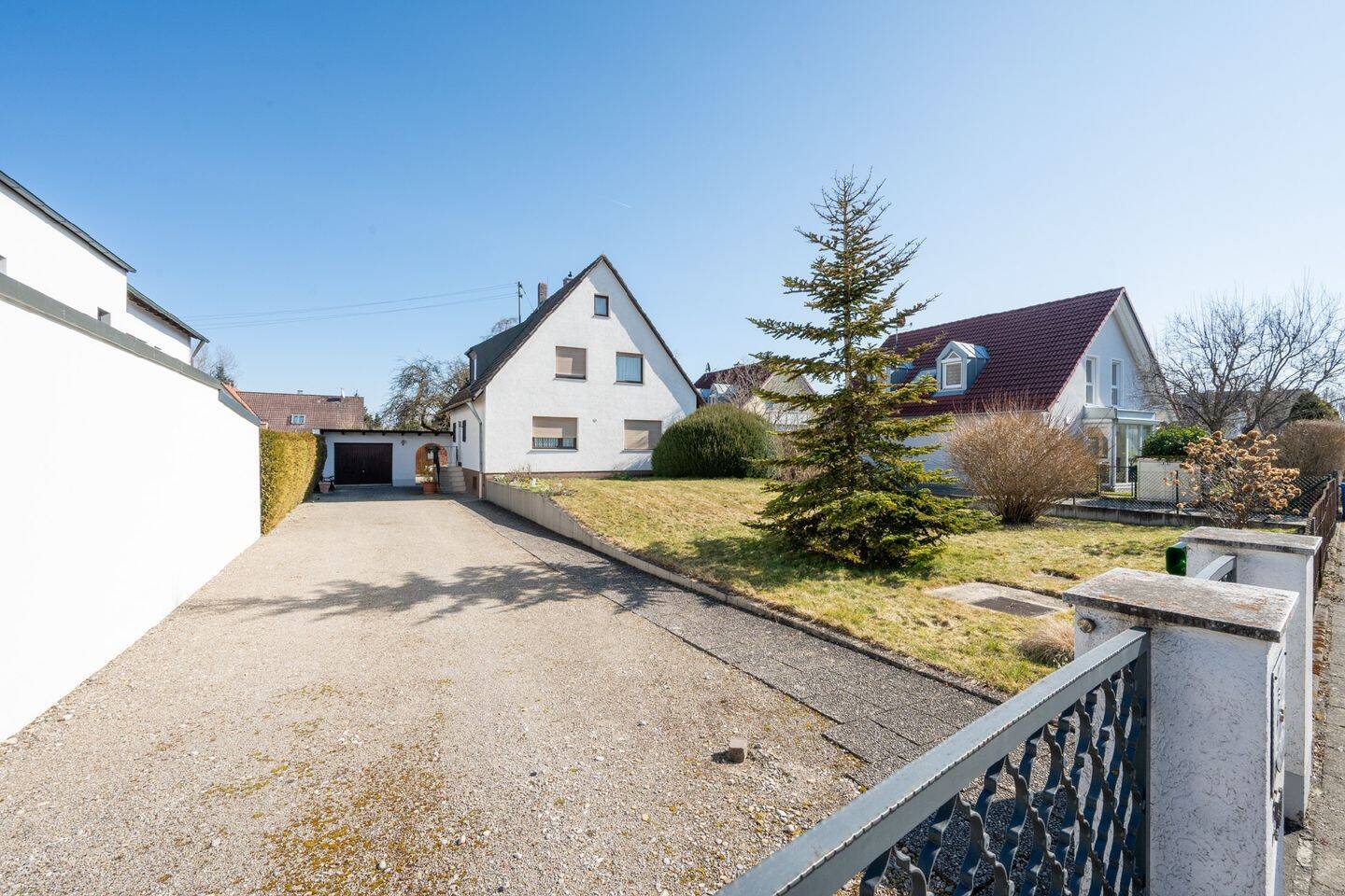AIGNER – Kompaktes Baugrundstück für ein Einfamilienhaus in familienfreundlicher Lage!, 82178 Puchheim
