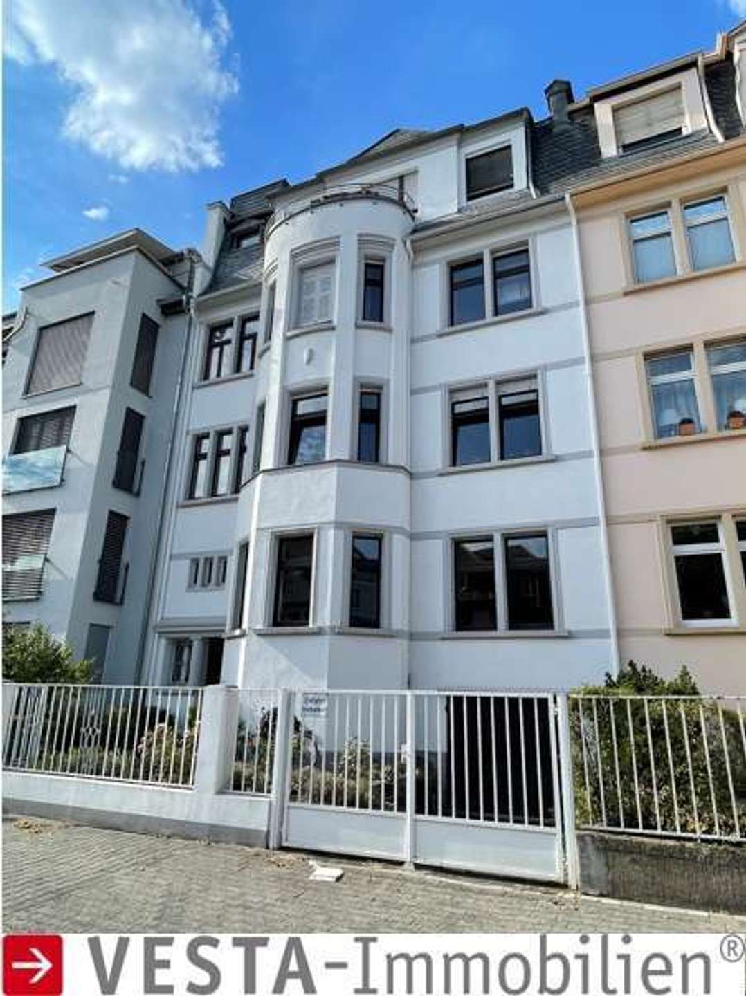 HOLZHAUSENVIERTEL: „Laufnähe Goethe Uni & School of Finance“ 1 Möbliertes Zimmer in 4er WG!, 60322 Frankfurt am Main (Dornbusch Innenstadt Nordend-West Westend-Nord Westend-Süd)