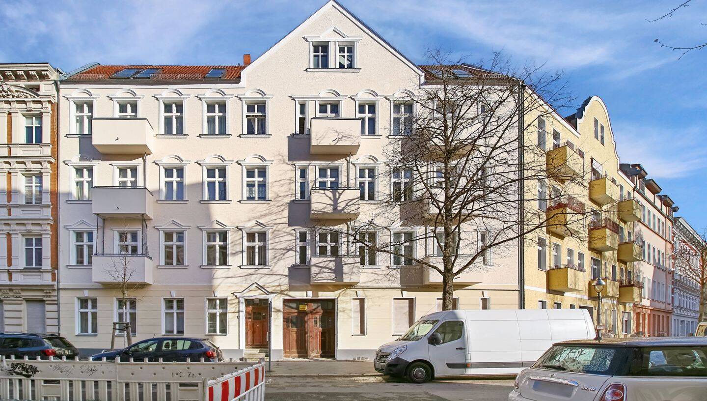 Altbauwohnung mit kleinem Balkon und viel Charme, 13585 Berlin (Spandau Falkenhagener Feld Hakenfelde)