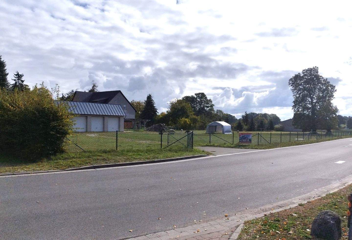 Baugrundstück für Ihr Traumhaus – 4 Garagen sind schon fertig!!!, 39624 Kalbe (Milde)