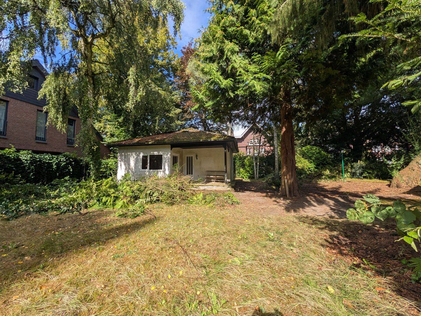 Sonniges Südwest-Grundstück mit Bauvorbescheid für Doppelhaus, 22559 Hamburg (Altona Rissen)