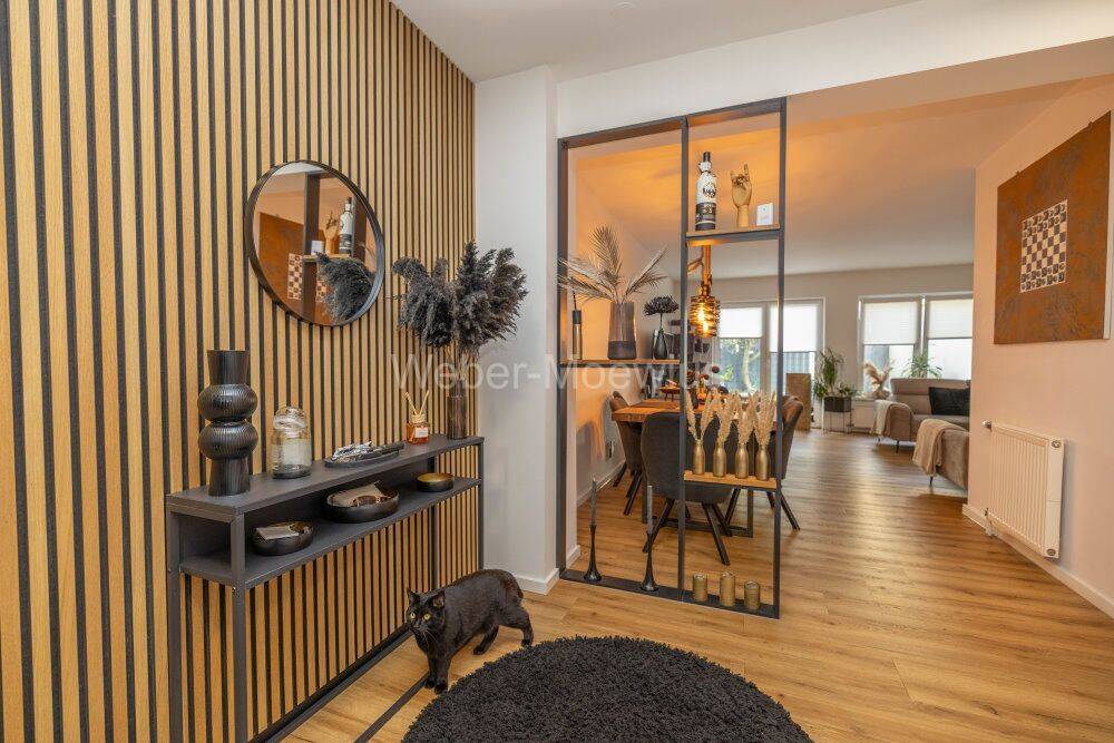 Einziehen und wohlfühlen: modernisiertes, neuwertiges Einfamilienhaus mit Garten, Terrassen, Garage, 53119 Bonn (Auerberg Nordstadt Tannenbusch Zentrum)