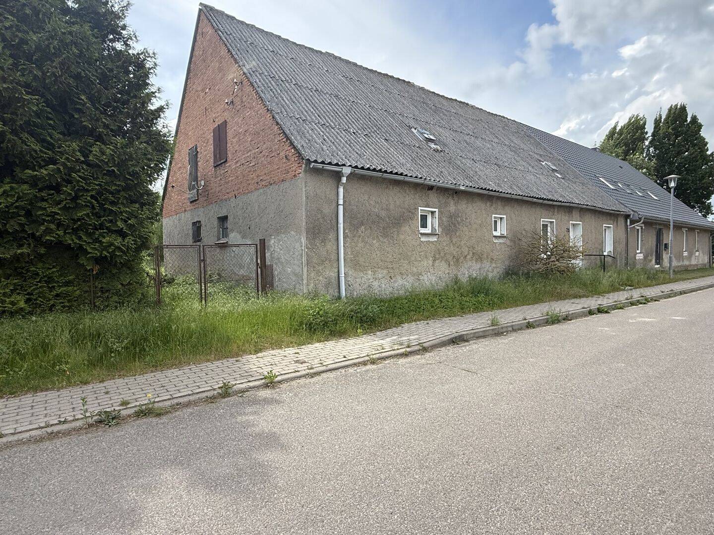 Große Doppelhaushälfte zum Ausbau, 17091 Pripsleben