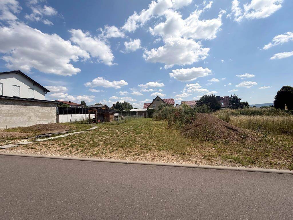 Sonniges Baugrundstück in Kirchworbis – eines der letzten freien Grundstücke im Wohngebiet, 37339 Kirchworbis