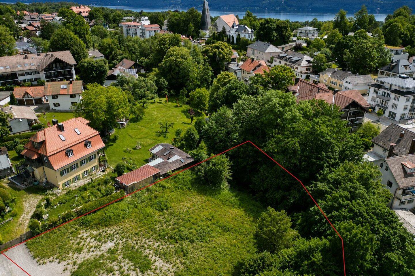 FELDAFING: BAUGRUNDSTÜCK AM STARZENBACH, 82340 Feldafing