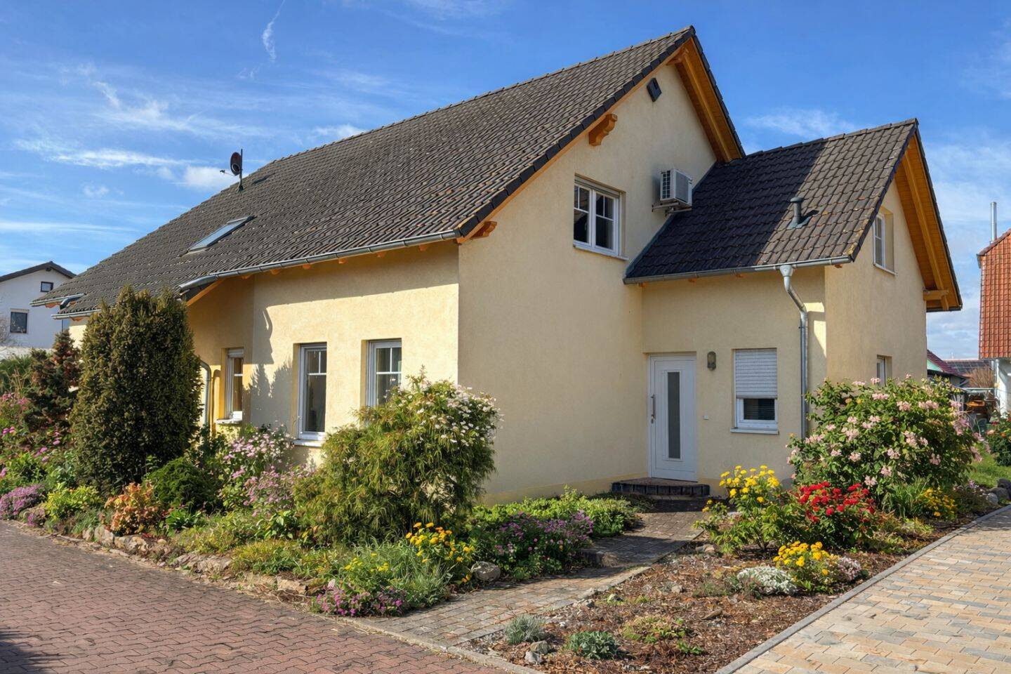 Amt Wachsenburg: Mehrgenerationenhaus oder Wohn- und Geschäftshaus mit vielfältigen Möglichkeiten, 99334 Amt Wachsenburg