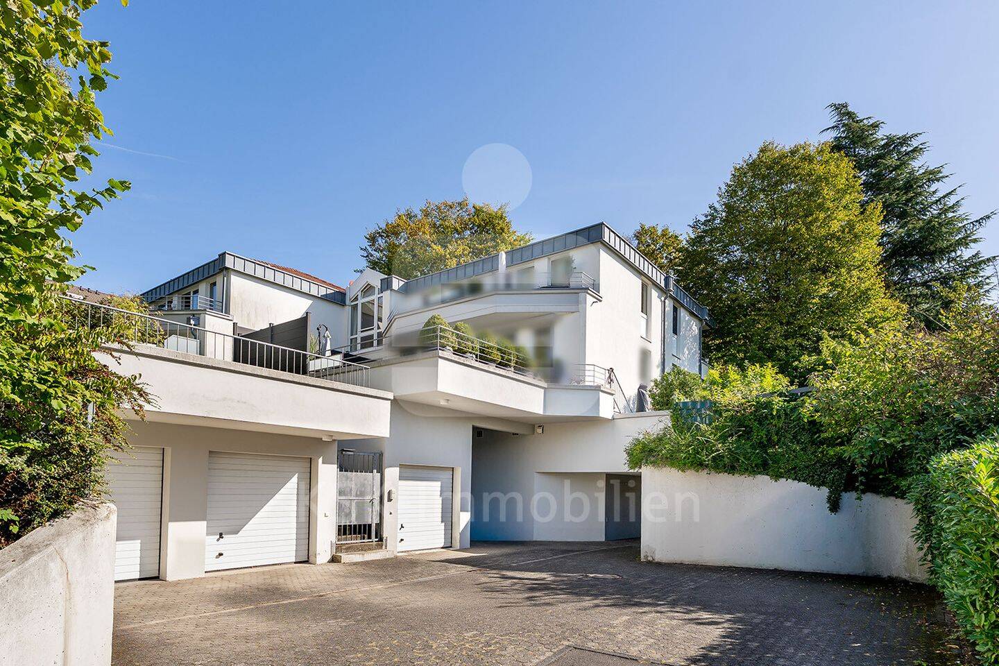Exklusive 2-Zimmer-Eigentumswohnung, hohe Decken und traumhafter Balkonblick auf Schloss Bensberg, 51429 Bergisch Gladbach