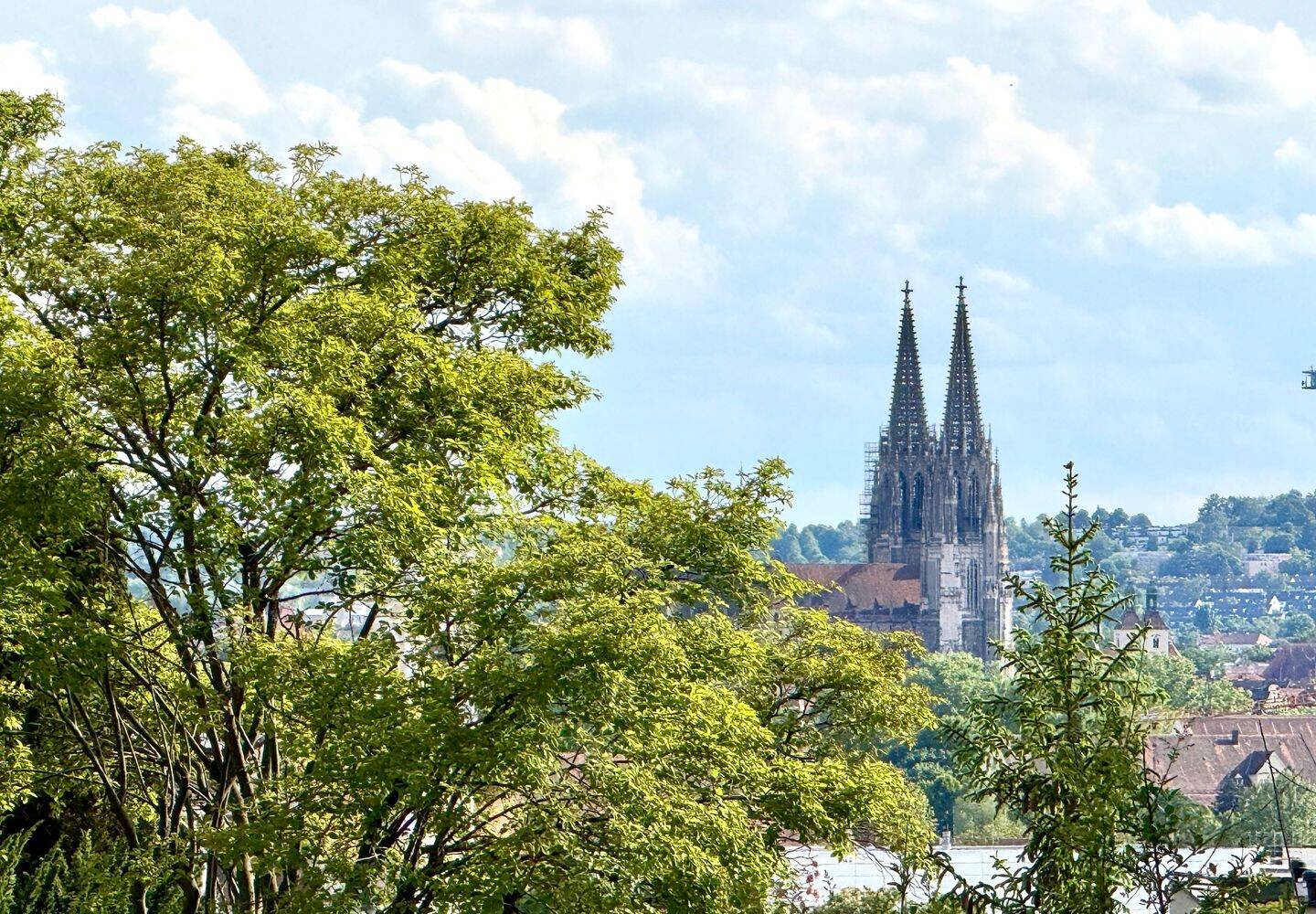 Eine der letzten Baulücken am Sallerner Berg mit traumhaftem Domblick – exklusives Eckgrundstück in Regensburger Spitzenlage!, 93057 Regensburg (Brandlberg-Keilberg Konradsiedlung-Wutzlhofen Reinhausen Sallern-Gallingkofen)