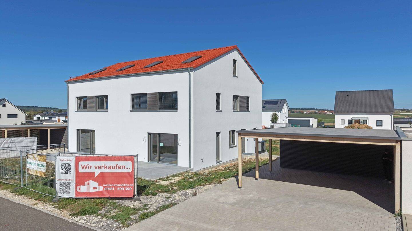 „QUATTRO GREEN LIVING“  Neubau-Doppelhaushälfte in Deining – sofort verfügbar, 92364 Deining